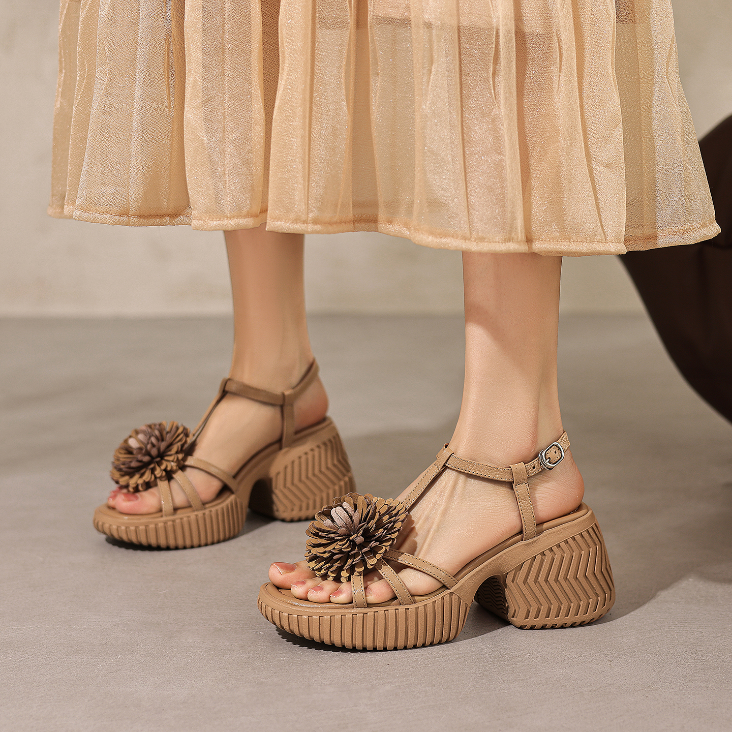 Genuine Leather Cowhide Women  - đánh giá và giá Leatherwork Flowers