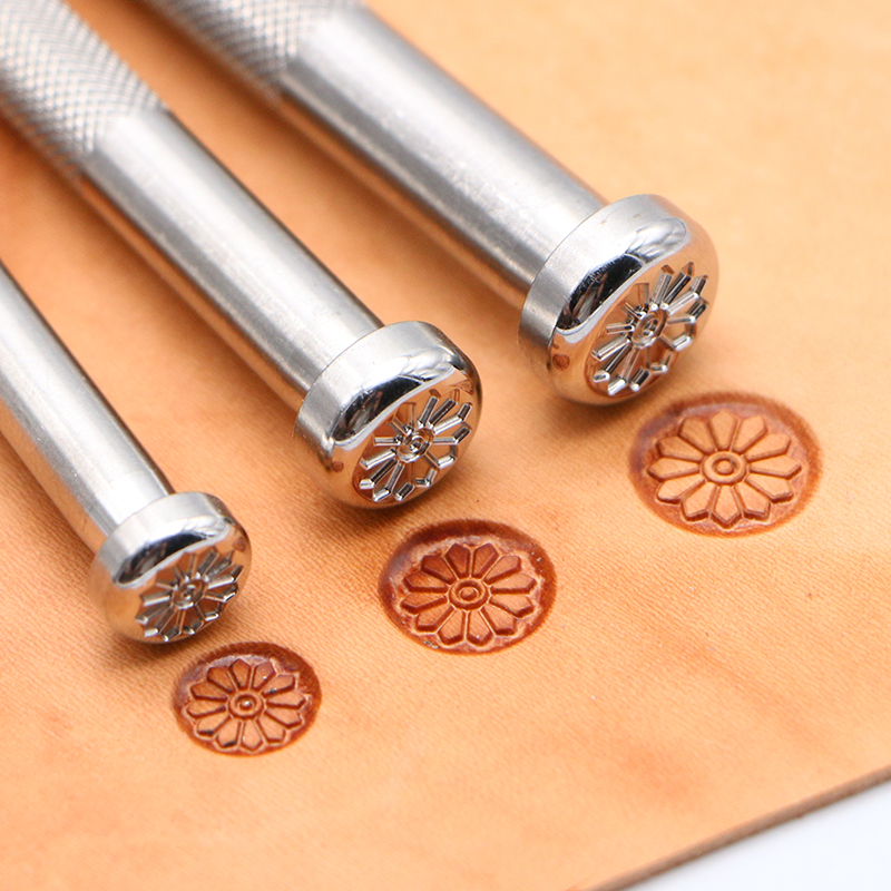 Flower Center Pattern J301  Le - đánh giá và giá Leatherwork Flowers