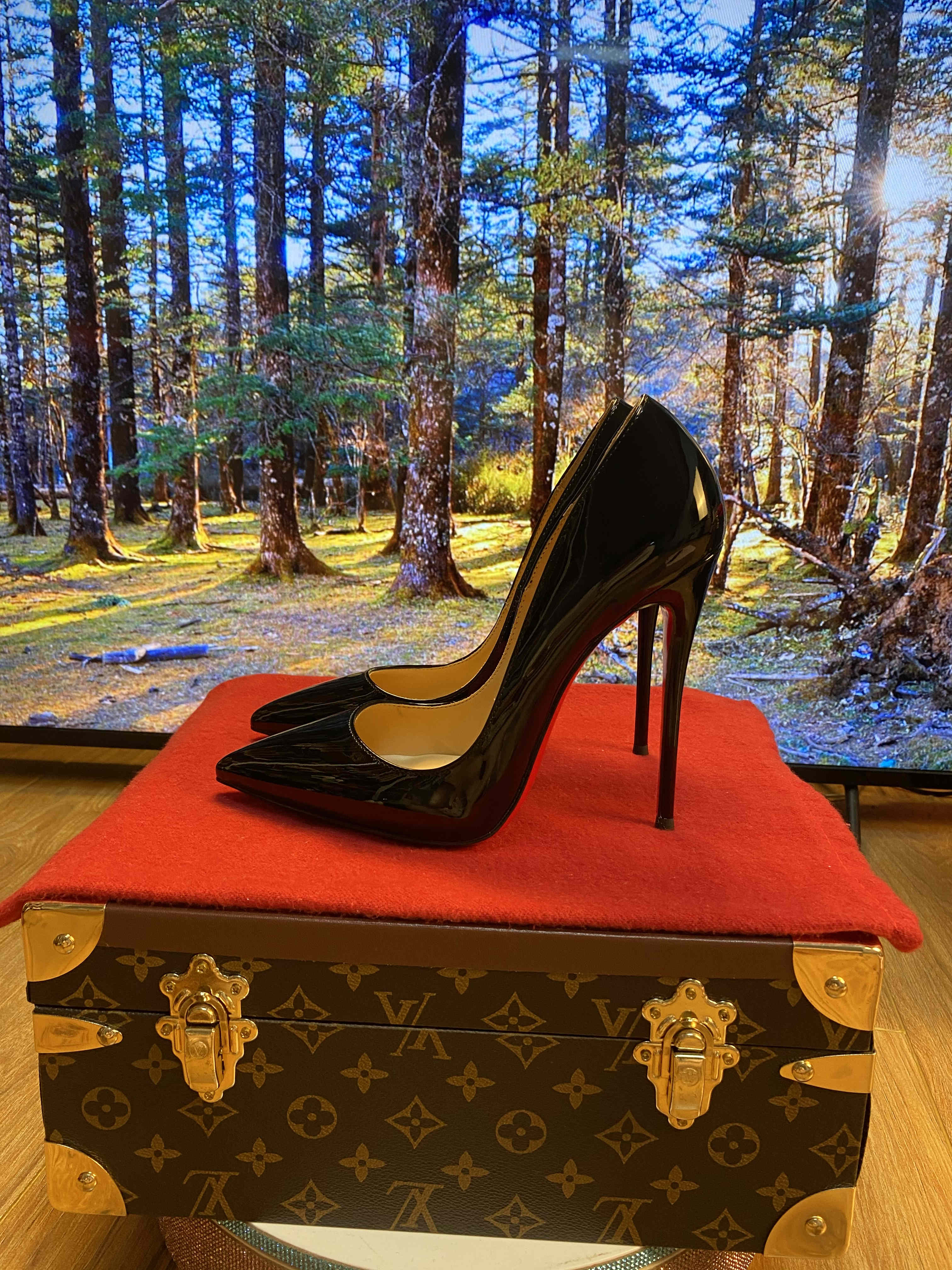 New Shallow Classic Patent Lea - đánh giá và giá Leatherworking Classic